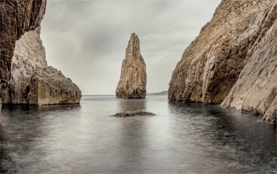 A Cagliari la Mostra “Sardegna. Paesaggio Costiero – Mediterraneo dei primordi” di Luca Tamagnini